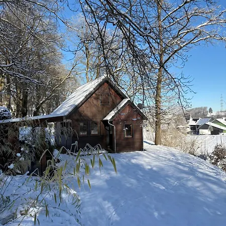 Dom wakacyjny Cormanns Huettchen *